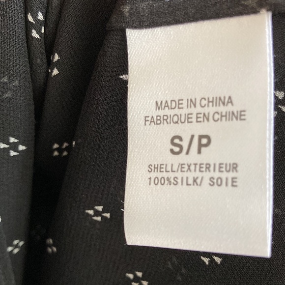 Theory  NWOT silk chiffon sleeveless blouse. Size S. - Picture 6 of 7